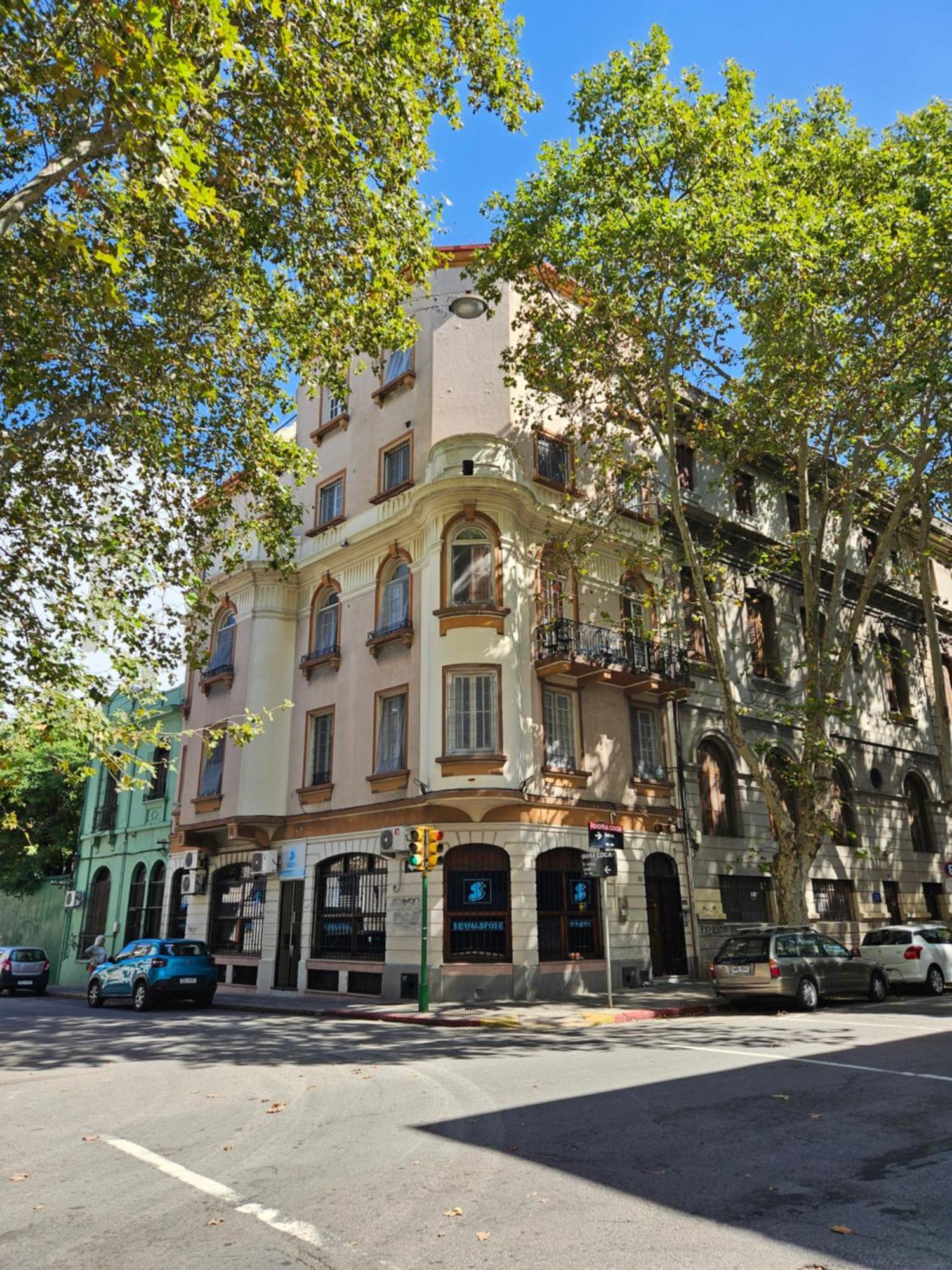 Montevideo Hostel Buitenkant foto