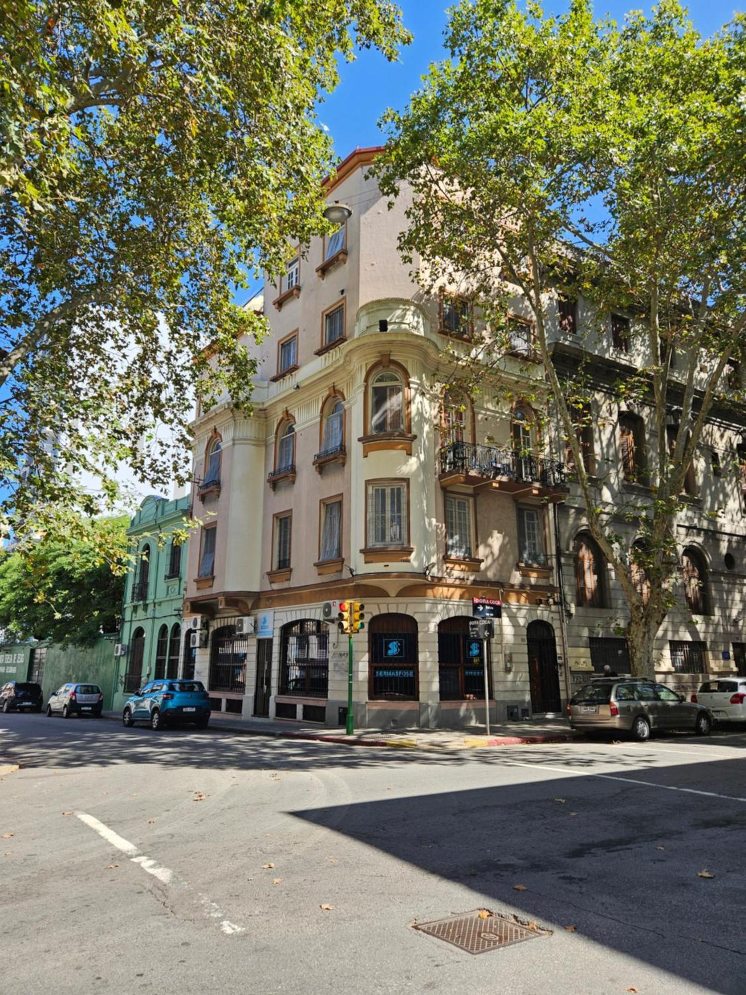 Montevideo Hostel Buitenkant foto